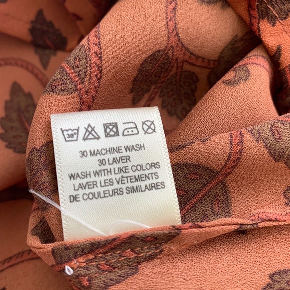 NWT Let It Be Orange Floral Sleeveless Top- Size M - Picture 11 of 11